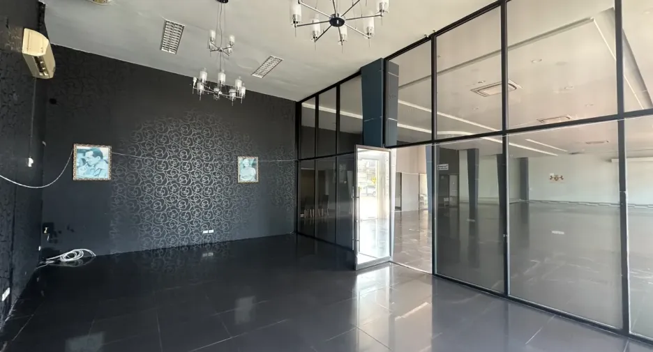 For rent retail Space in Suan Luang, Bangkok