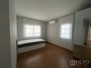 For rent 4 bedrooms house in Bang Phli, Samut Prakan