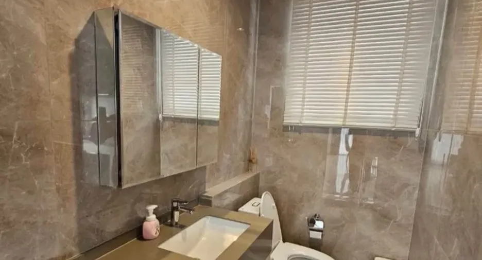 For rent and for sale 5 bedrooms house in Lat Krabang, Bangkok