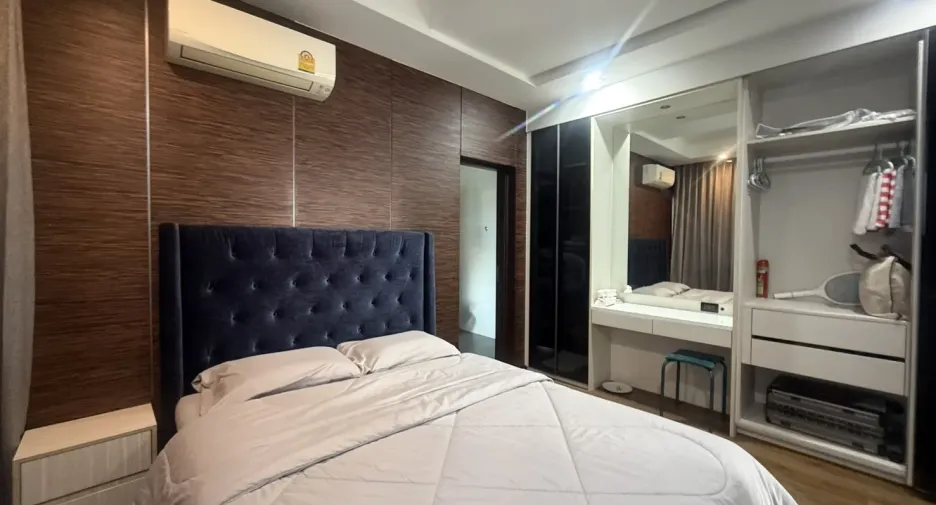 For rent 4 bedrooms house in Bang Kapi, Bangkok