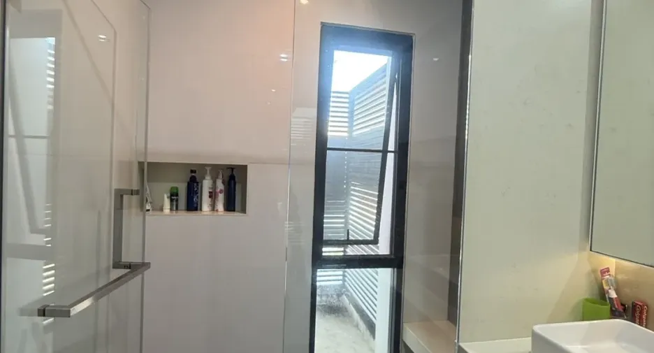 For rent 4 bedrooms house in Bang Kapi, Bangkok