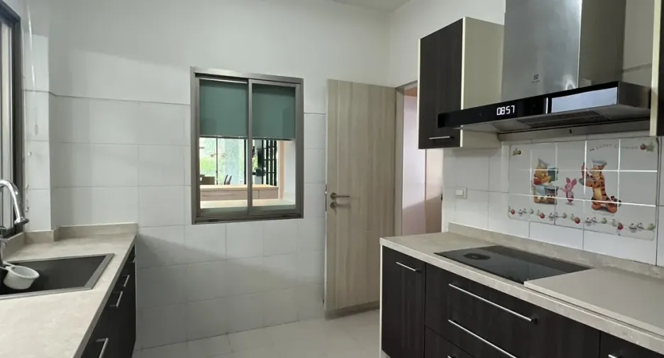 For rent 5 bedrooms house in Prawet, Bangkok