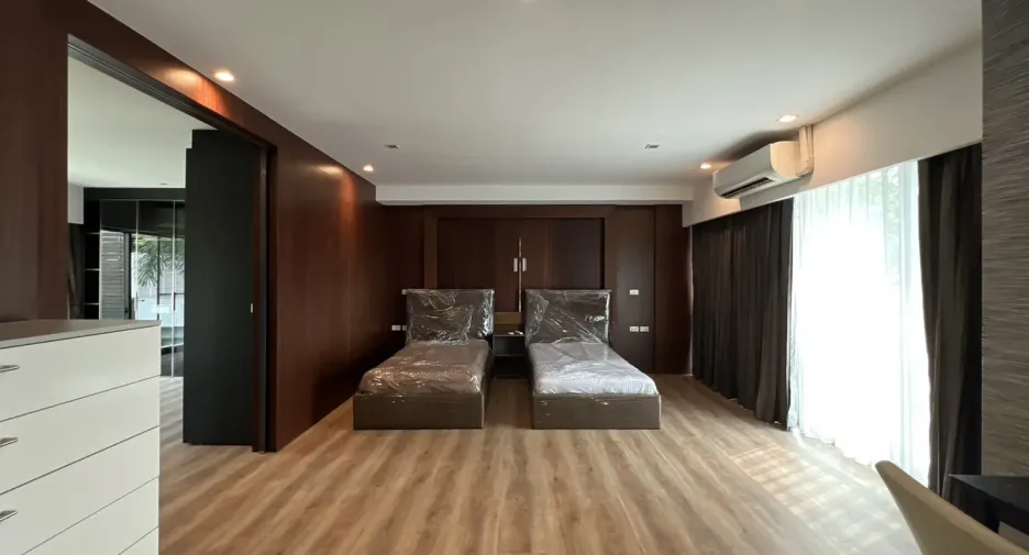 For rent 5 bedrooms house in Prawet, Bangkok