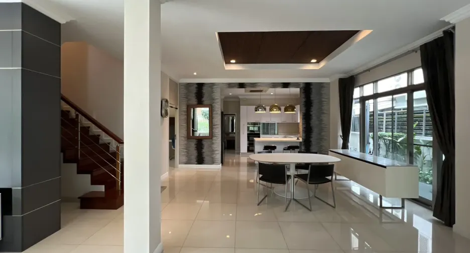 For rent 5 bedrooms house in Prawet, Bangkok