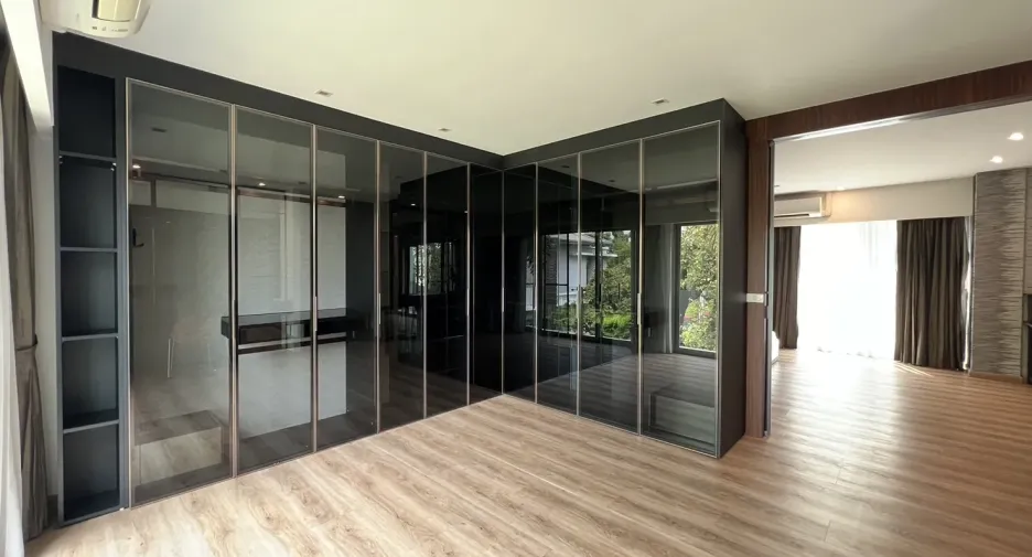 For rent 5 bedrooms house in Prawet, Bangkok