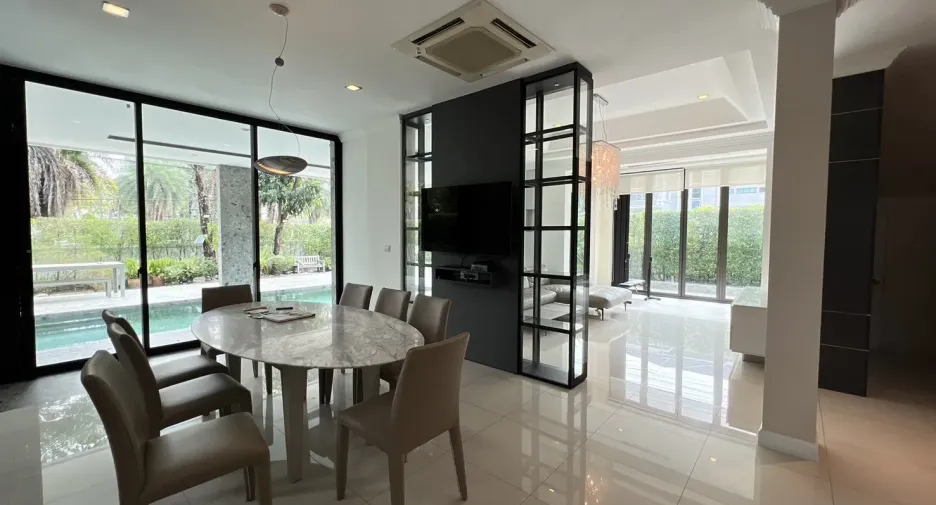 For rent 5 bedrooms house in Prawet, Bangkok