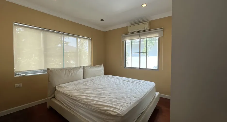 For rent 5 bedrooms house in Prawet, Bangkok
