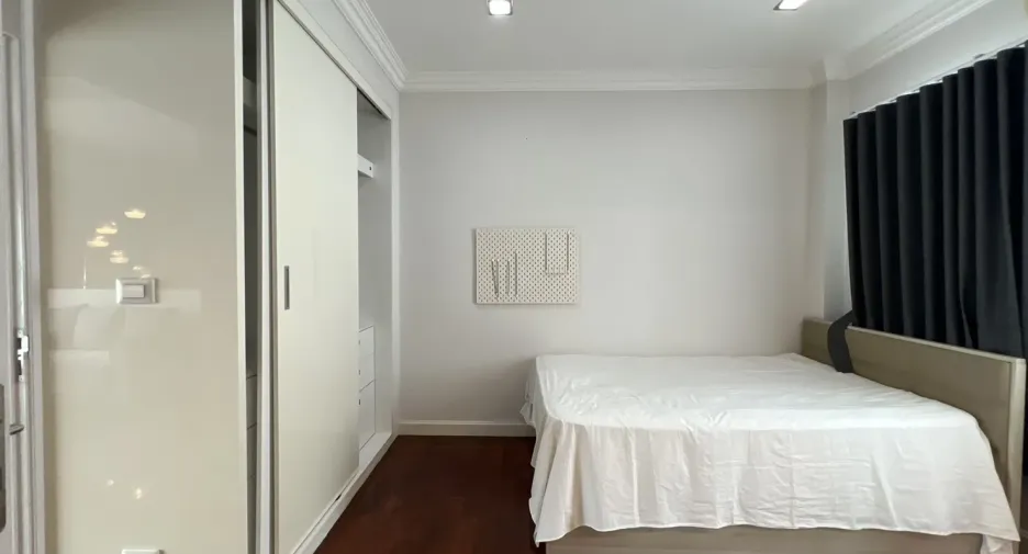 For rent 5 bedrooms house in Prawet, Bangkok