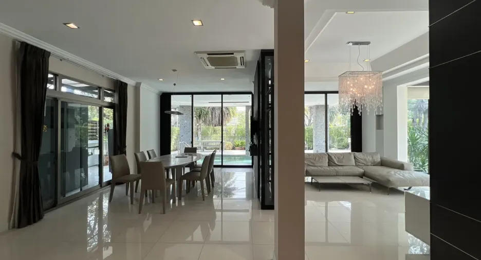 For rent 5 bedrooms house in Prawet, Bangkok