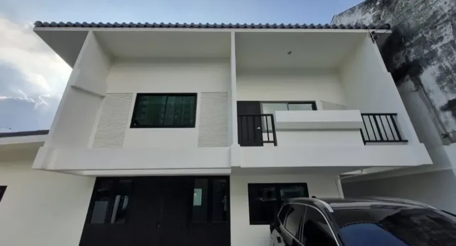 For rent 3 bedrooms house in Suan Luang, Bangkok