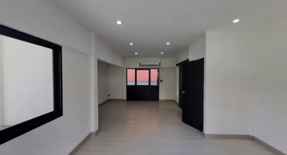 For rent 3 bedrooms house in Suan Luang, Bangkok