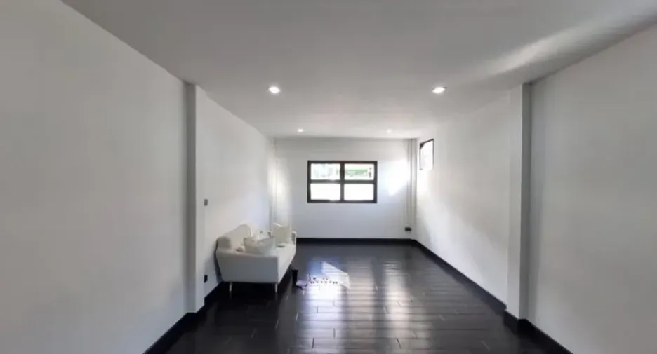 For rent 3 bedrooms house in Suan Luang, Bangkok