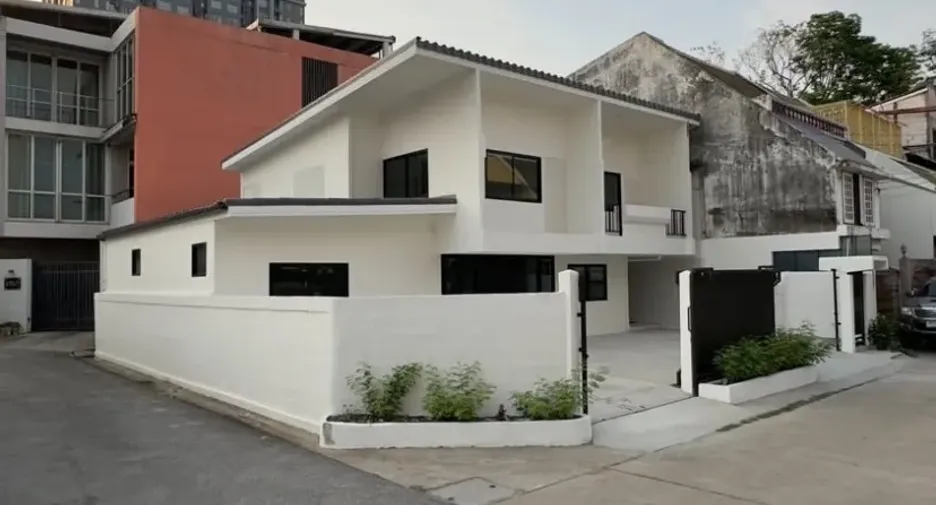For rent 3 bedrooms house in Suan Luang, Bangkok