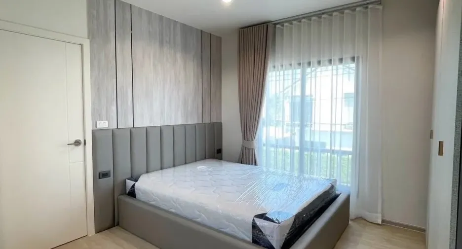 For rent 4 bedrooms house in Bang Phli, Samut Prakan