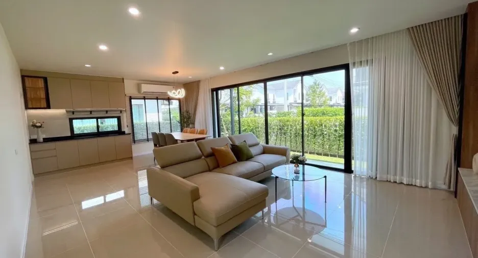 For rent 4 bedrooms house in Bang Phli, Samut Prakan
