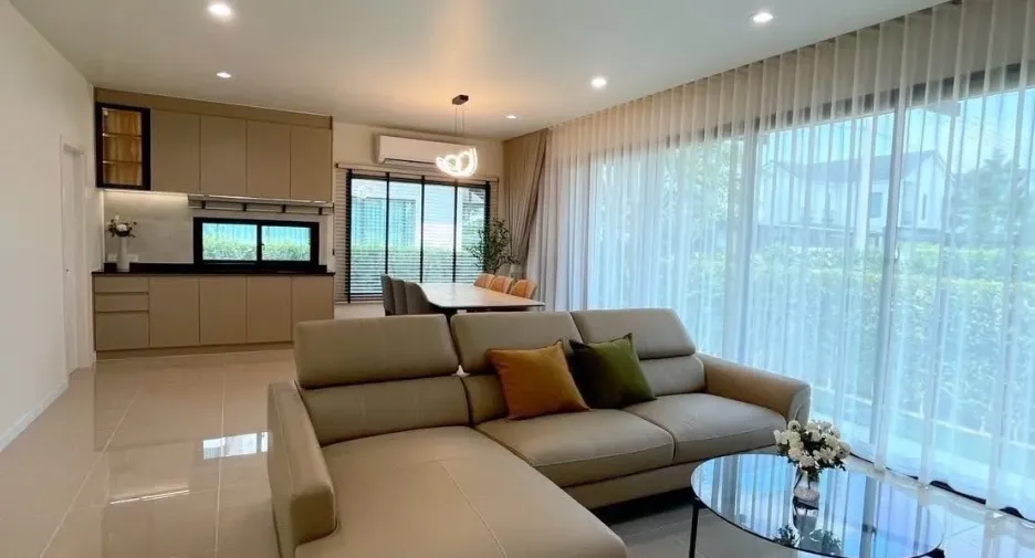 For rent 4 bedrooms house in Bang Phli, Samut Prakan