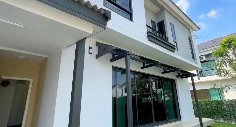For rent 4 bedrooms house in Bang Phli, Samut Prakan