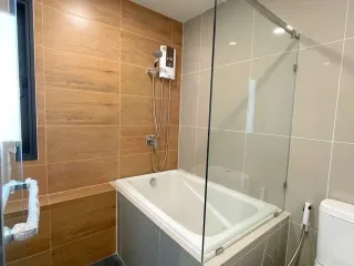 For rent 4 bedrooms house in Bang Phli, Samut Prakan
