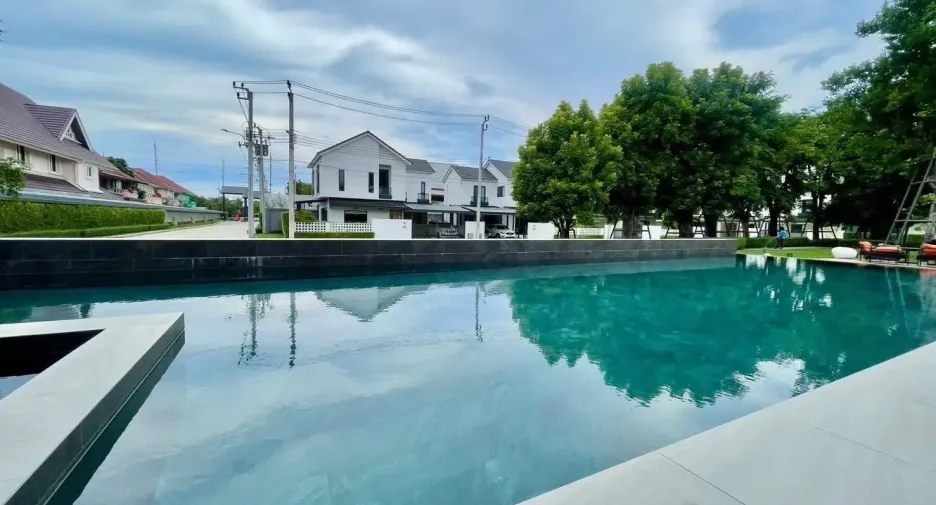 For rent 4 bedrooms house in Bang Phli, Samut Prakan