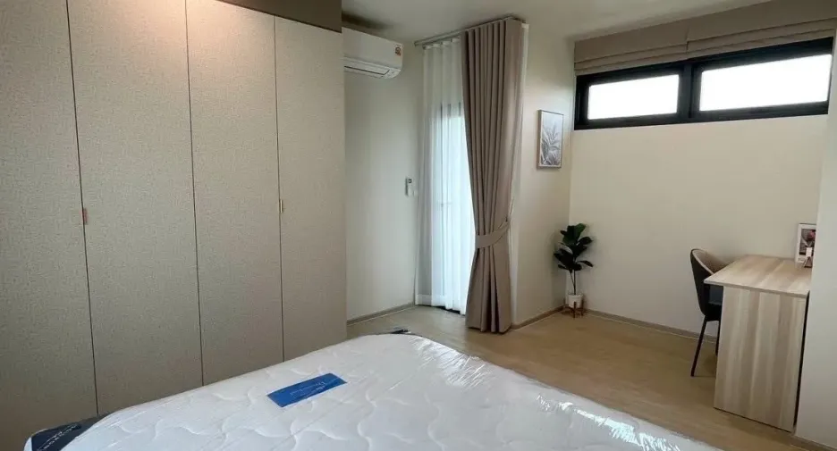 For rent 4 bedrooms house in Bang Phli, Samut Prakan