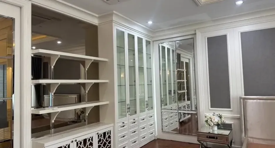 Haus zur Miete und zum Kauf mit 5 Zimmer in Prawet, Bangkok