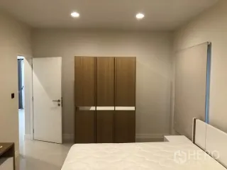For rent 4 bedrooms house in Bang Kapi, Bangkok