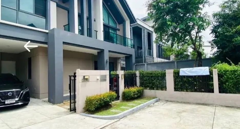 For sale 3 bedrooms house in Saphan Sung, Bangkok
