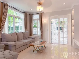 For rent 4 ベッドルーム house in Bang Na, Bangkok