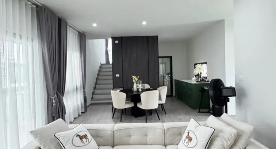For rent and for sale 3 bedrooms house in Lat Krabang, Bangkok