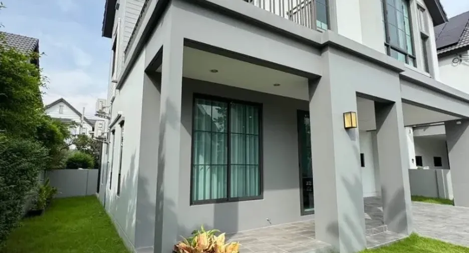For rent and for sale 3 bedrooms house in Lat Krabang, Bangkok