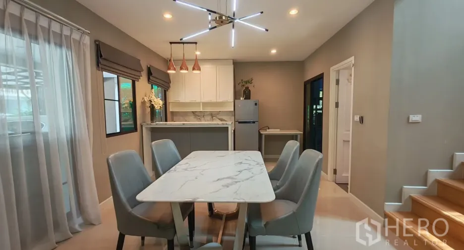For rent and for sale 3 bedrooms house in Bang Phli, Samut Prakan