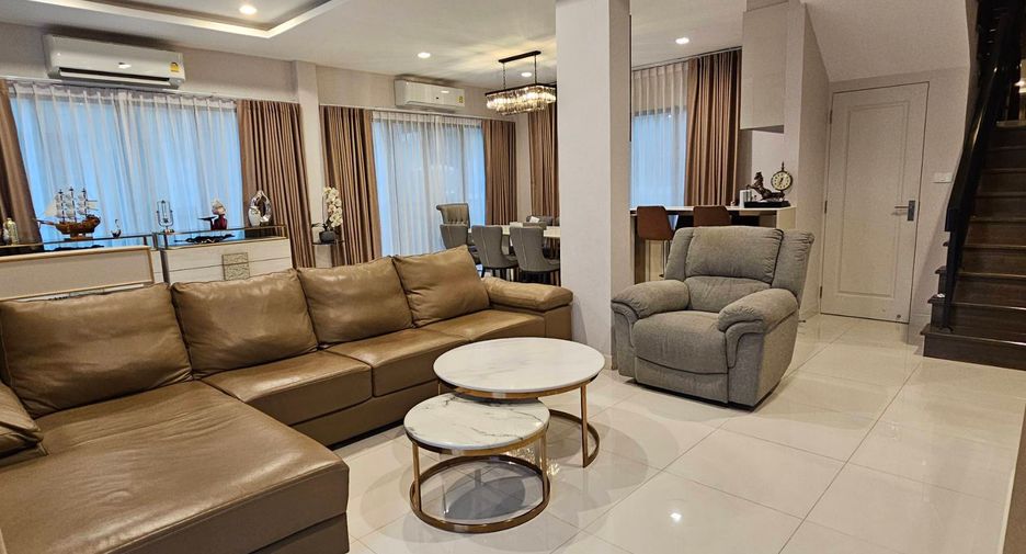 For rent 3 ベッドルーム house in Saphan Sung, Bangkok