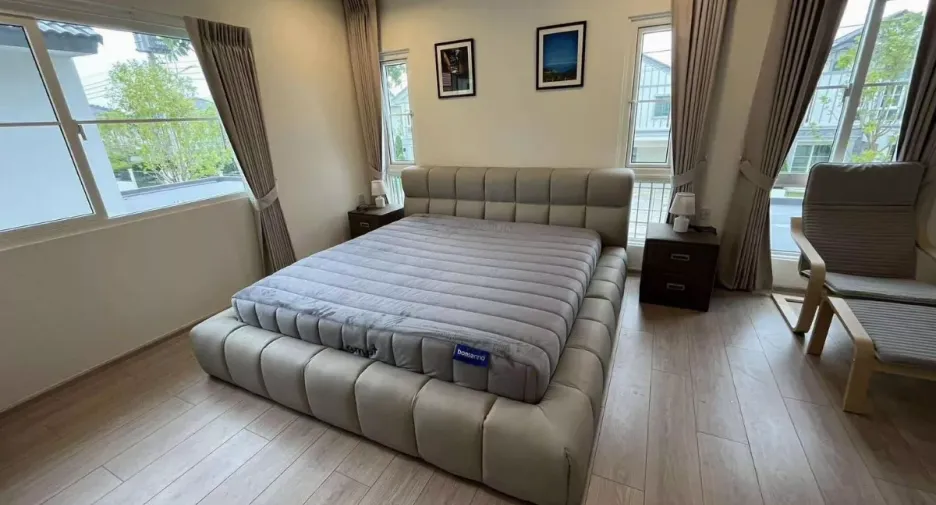 For rent 4 bedrooms house in Bang Phli, Samut Prakan