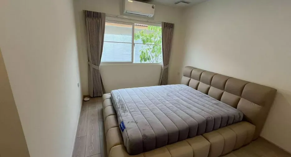 For rent 4 bedrooms house in Bang Phli, Samut Prakan