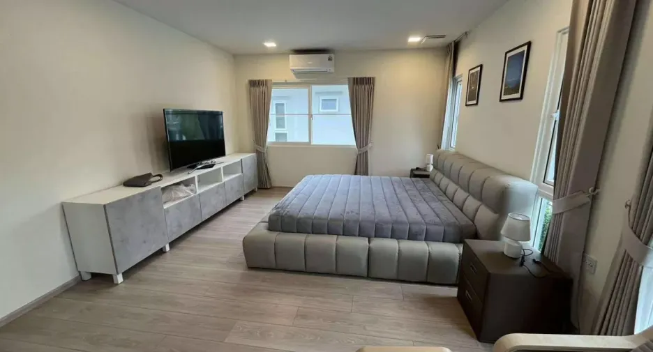 For rent 4 bedrooms house in Bang Phli, Samut Prakan