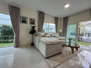 Haus zur Miete mit 4 Zimmer in Bang Phli, Samut Prakan