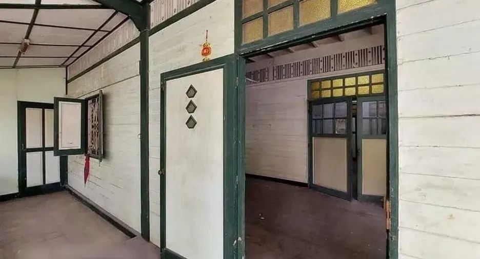 For rent studio house in Bang Rak, Bangkok