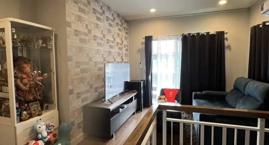 出租 和 出售 3 卧室 独立屋 在 Lam Luk Ka, Pathum Thani