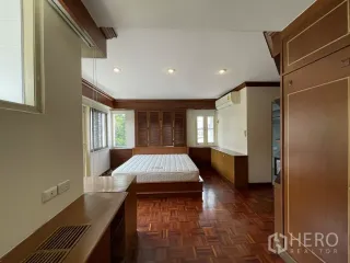 出租 4 卧室 独立屋 在 Chatuchak, 曼谷