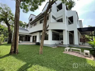 出租 4 卧室 独立屋 在 Chatuchak, 曼谷