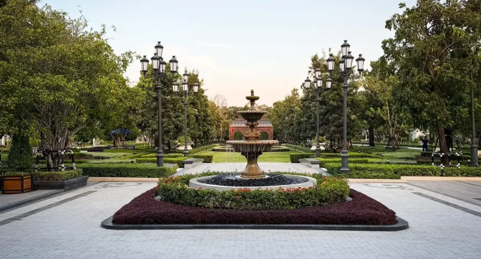 Аренда 4 спальни дом в Банг Кхен, Бангкок
