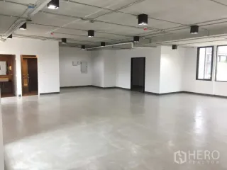 Büro zur Miete in Watthana, Bangkok
