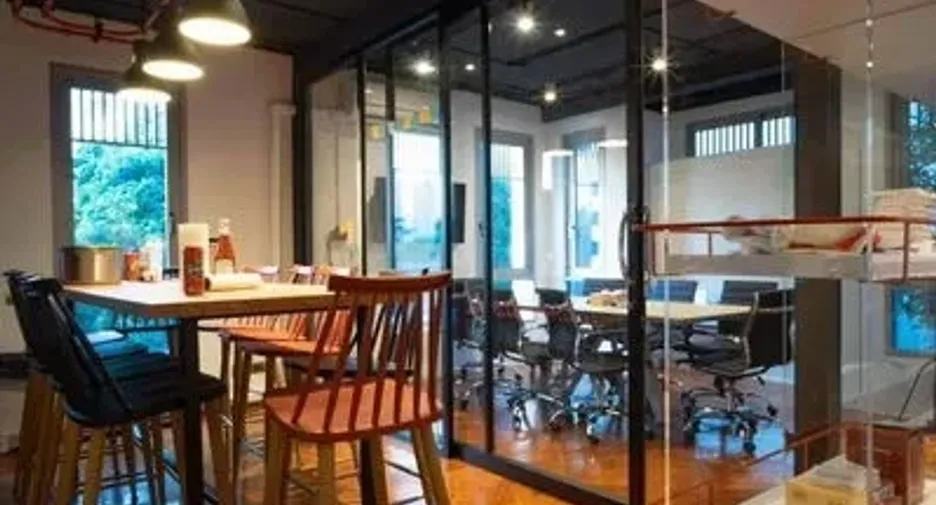Büro zur Miete in Khlong Toei, Bangkok