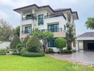 出租 4 卧室 独立屋 在 Chatuchak, 曼谷