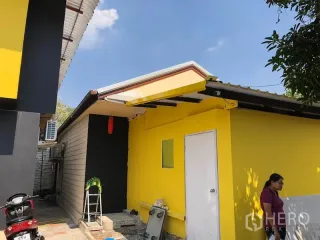 For sale 2 ベッドルーム house in Watthana, Bangkok