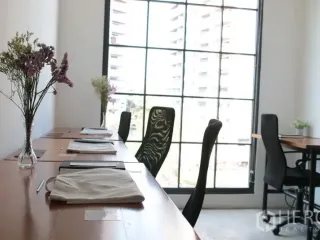Büro zur Miete in Khlong Toei, Bangkok