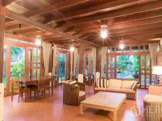 For rent 5 ベッドルーム house in Bang Na, Bangkok