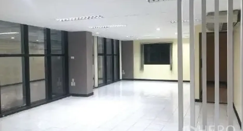Oficina en alquiler en Bang Rak, Bangkok