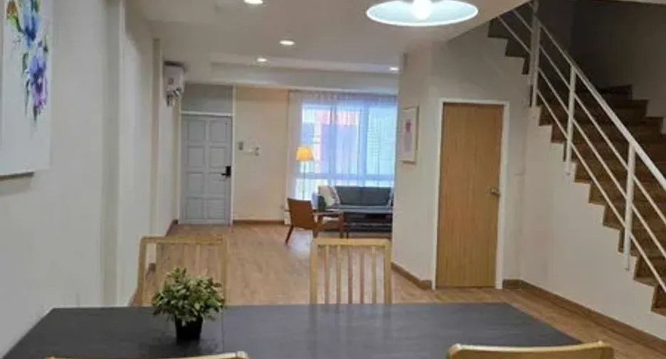 For rent 2 bedrooms townhouse in Bang Na, Bangkok