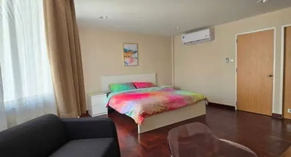 For rent 2 bedrooms townhouse in Bang Na, Bangkok